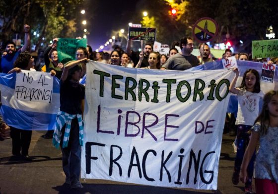 'El gobierno de Mendoza le hace el juego a las petroleras'