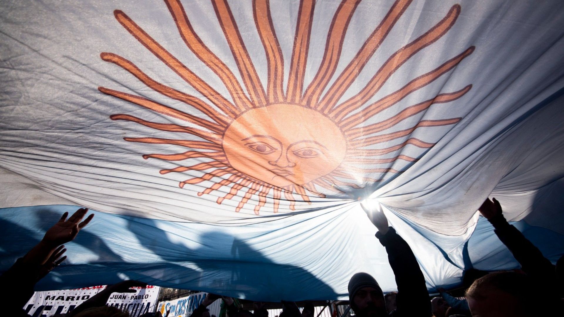 Que no le quiten el sol a nuestra bandera