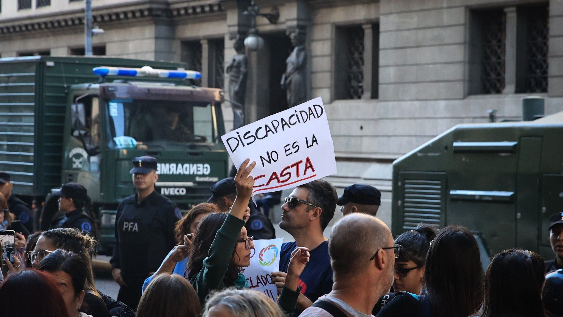“Milei empuja a las personas con discapacidad a la muerte”