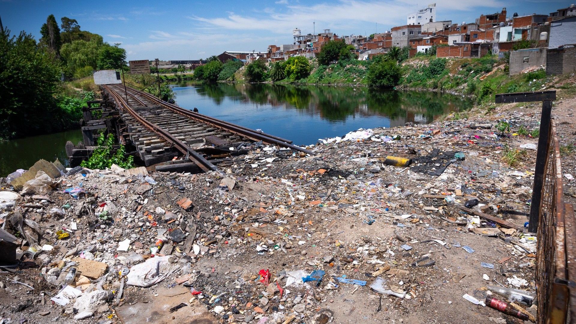 El agua no se le niega a nadie
